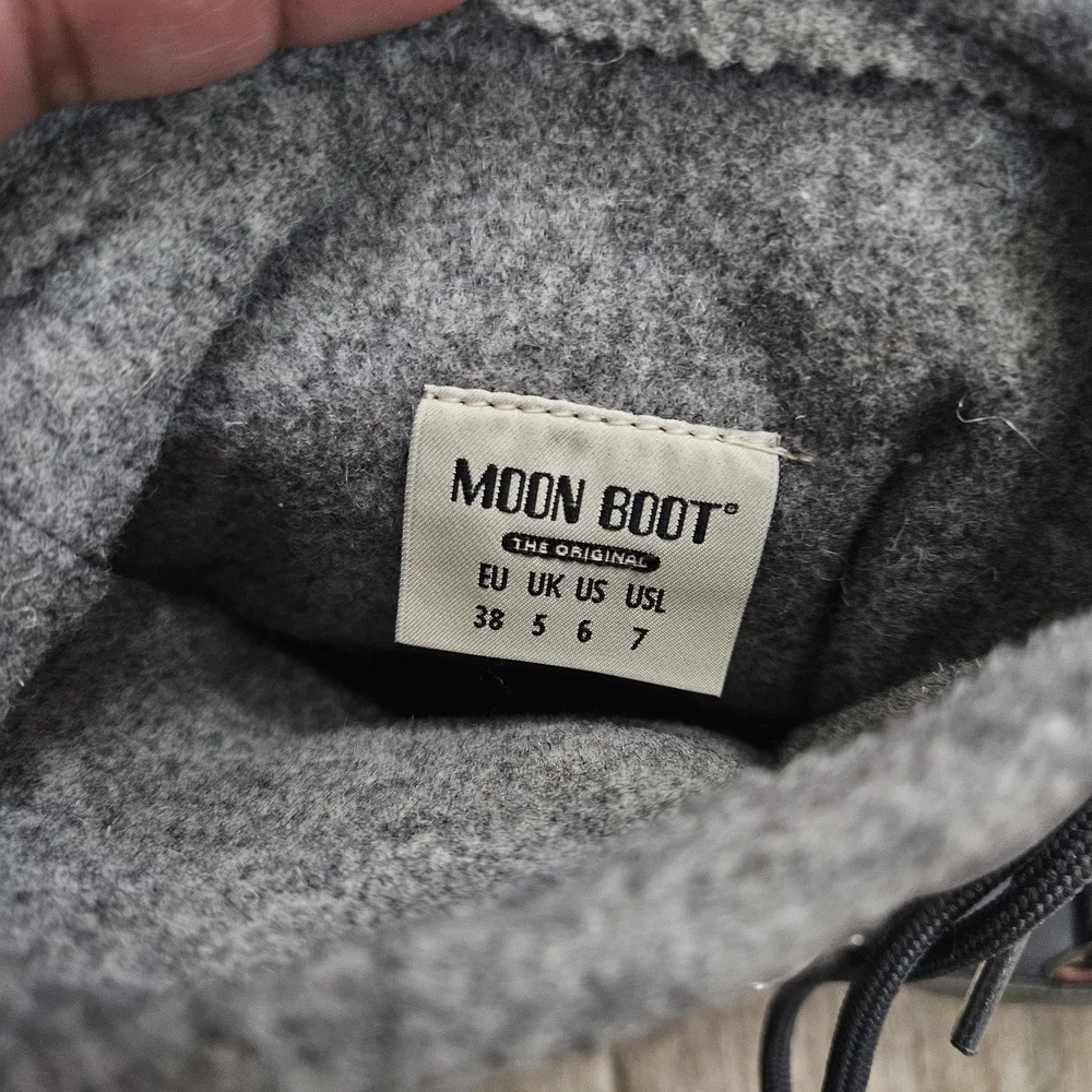 Moon Boot Gray Wool & Brown Leather Winter Boots - Picture 3 of 7